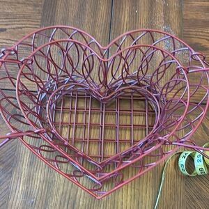 Farm House Heart-Shaped Red Wire Baskets 2 Nesting Egg Baskets